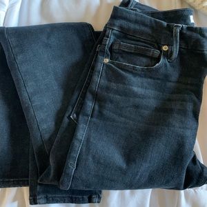 Good American Always Fits Jeans